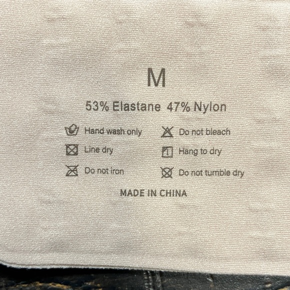 NWT VertVie Nude/Beige Strapless Bandeau Bra - - Picture 7 of 11